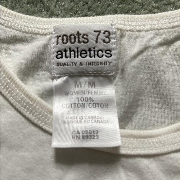 🦄 5 for $30🦄 Roots tee - Picture 2 of 2